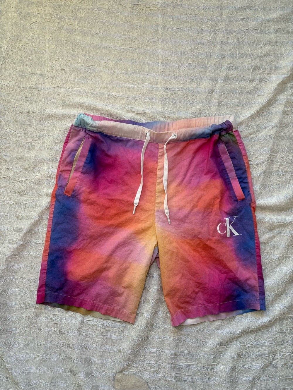 Calvin Klein Jeans - Tie-Dye Drawstring Lounge Shorts - Size Large